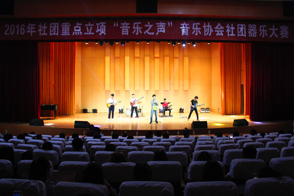 浦京集团官网“音乐之声”协会举办器乐大赛