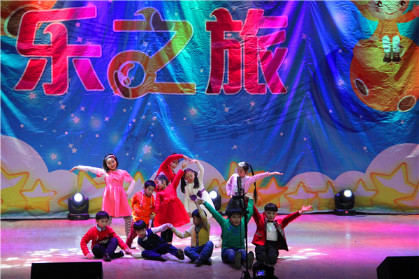 2016121915382072.jpg 浦京集团官网周骏老师举办奥尔夫音乐教学汇报演出