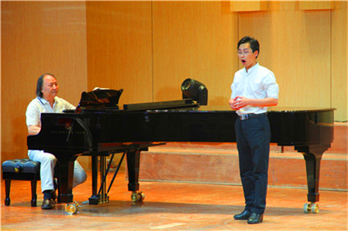 2016060208584412.jpg 解放军艺术学院晁浩建教授应邀来浦京集团官网讲学