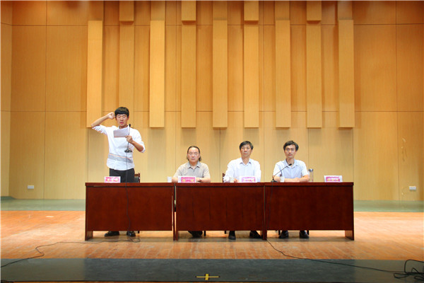 2016062017530311.jpg 浦京集团官网成功召开2016考研表彰及学年期末考试动员大会